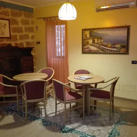 Donna Sabella Oda ve Kahvaltı 4*