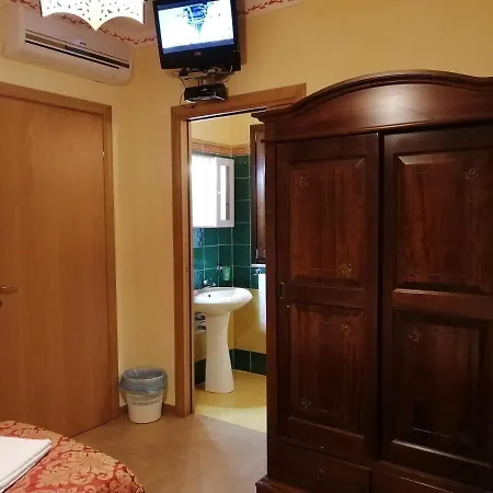 Donna Sabella Oda ve Kahvaltı 4*